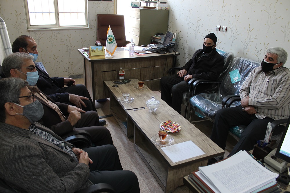 نشست رئیس کانون شرق استان تهران با مسئول بسیج پیشکسوتان شهرستان ورامین برگزار شد