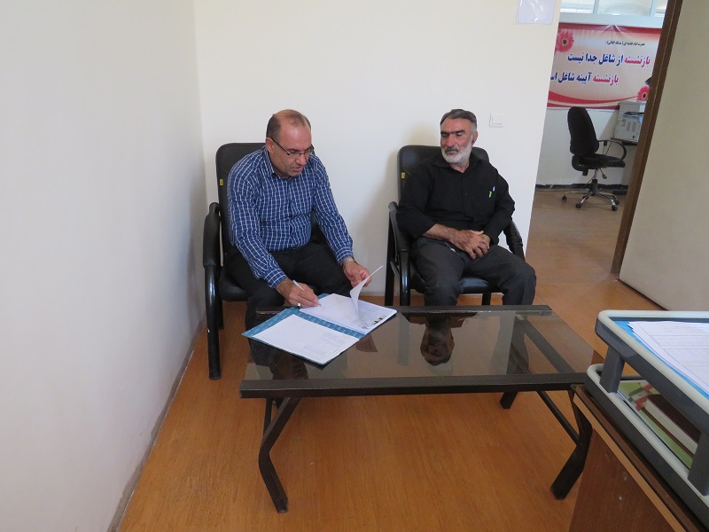 گفتگو با جانبازان دفاع مقدسدر پایگاه خلیفه مهاباد  در سال 1363 به درجه جانبازي رسیدم