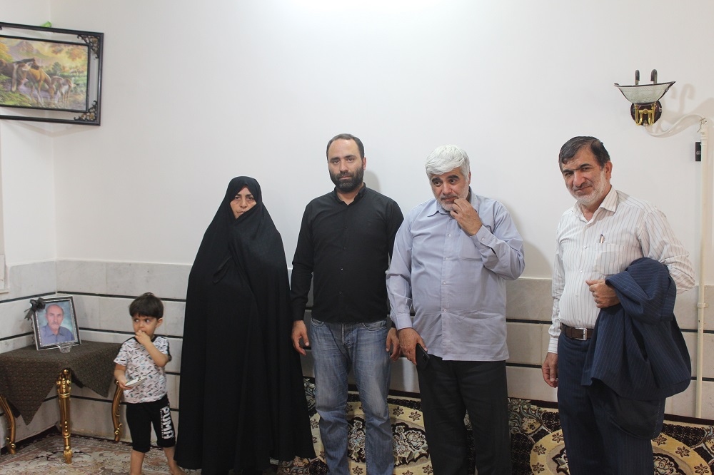 دیدار با خانواده محترم مرحوم بازنشسته قاسم صادقیان دیدار با خانواده محترم مرحوم بازنشسته قاسم صادقیان
