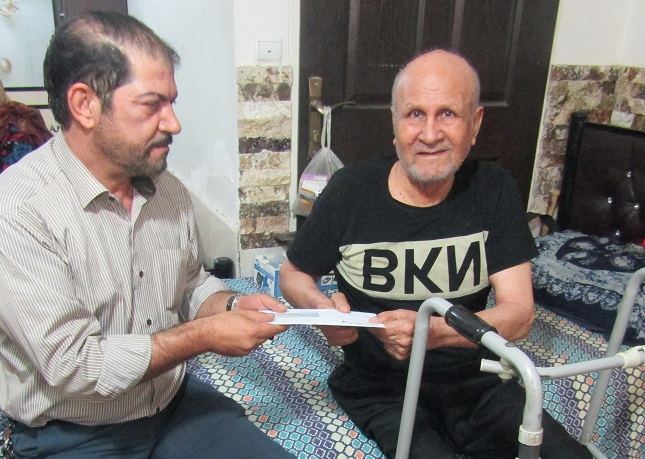 دیدار با بازنشسته بیمار در شهرستان پاکدشت