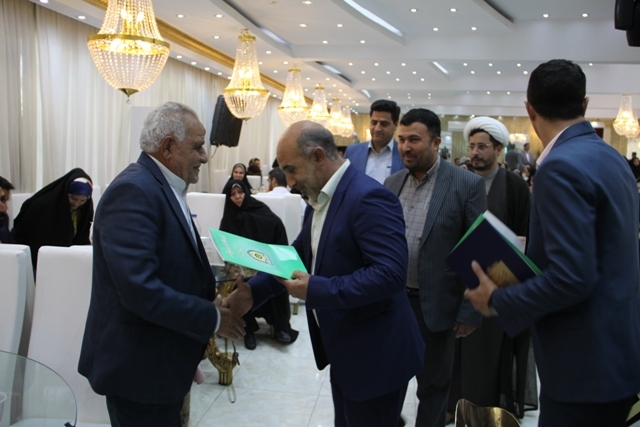 برگزاری ضیافت خانوادگی در شهرستان پاکدشت به مناسبت هفته فراجا برگزاری ضیافت خانوادگی در شهرستان پاکدشت به مناسبت هفته فراجا