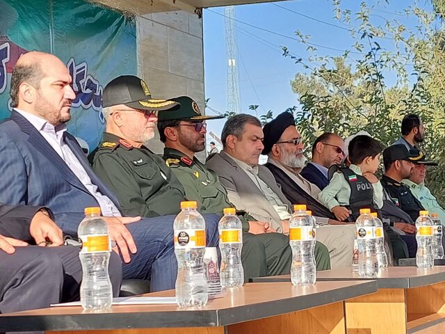 برگزاری صبحگاه مشترک هفته فراجا برگزاری صبحگاه مشترک هفته فراجا