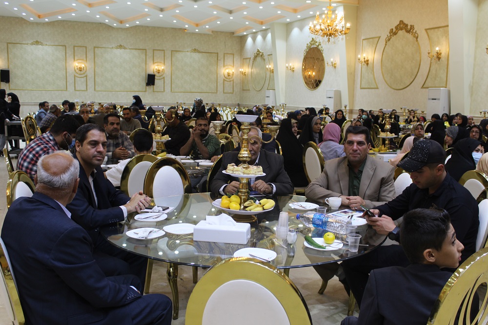 برگزاری مراسم ضیافت خانوادگی شهرستان ورامین با حضور 150بازنشسته و خانواده آنها