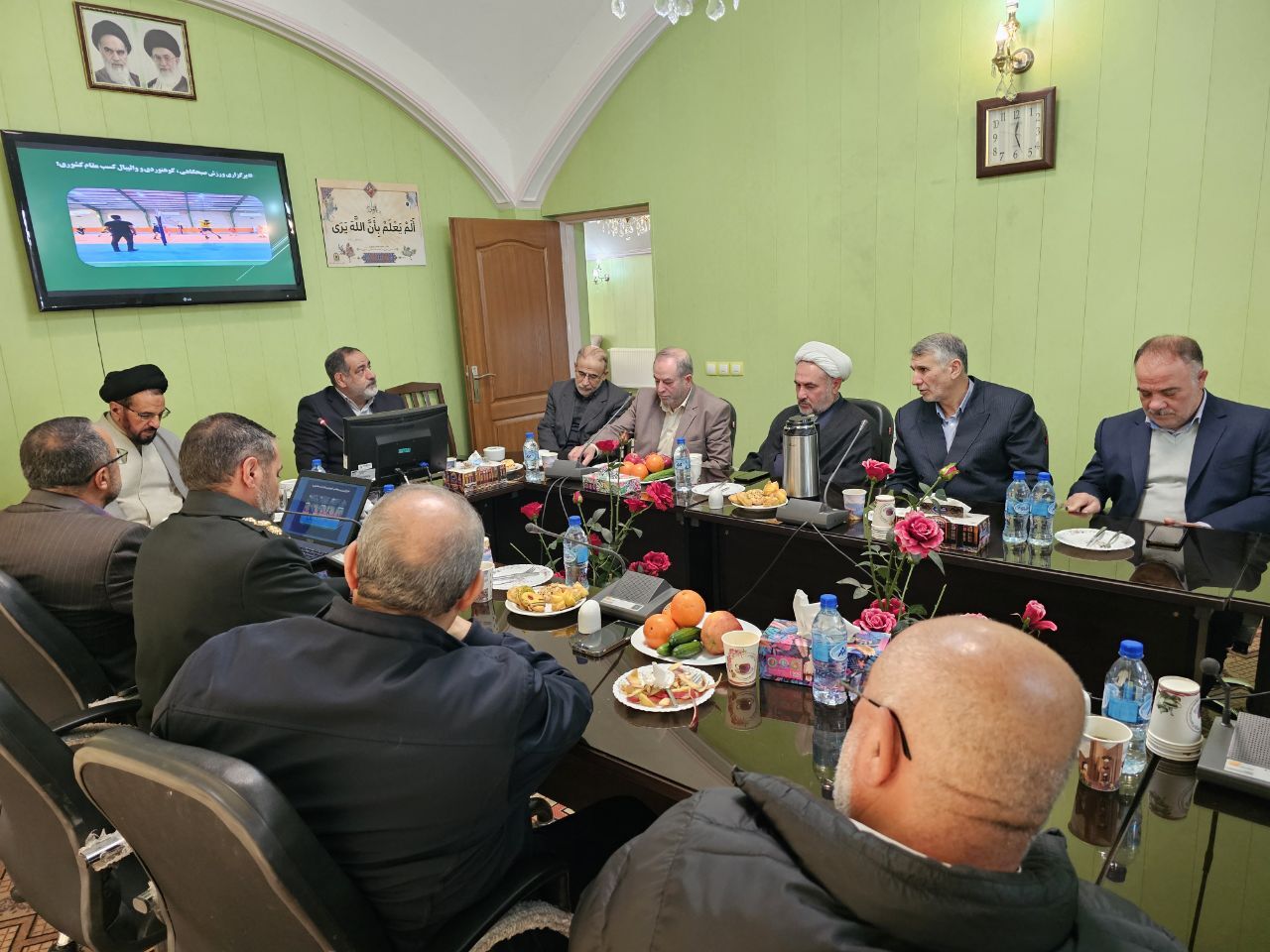 دیدار سردار فرمانده انتظامی استان آذربایجان شرقی با جمعی از فرماندهان و مسئولان پیشکسوت انتظامی استان