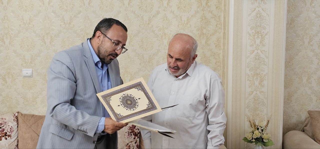 دیدار رئیس کانون بازنشستگان انتظامی استان آذربایجان شرقی با ۵ نفر از بازنشستگان در منزل