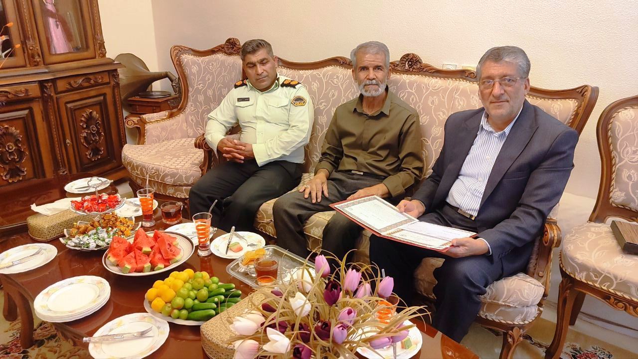 دیدار و ملاقات با ۴ نفر از اعضای وابسته شهرستان شاهین شهر