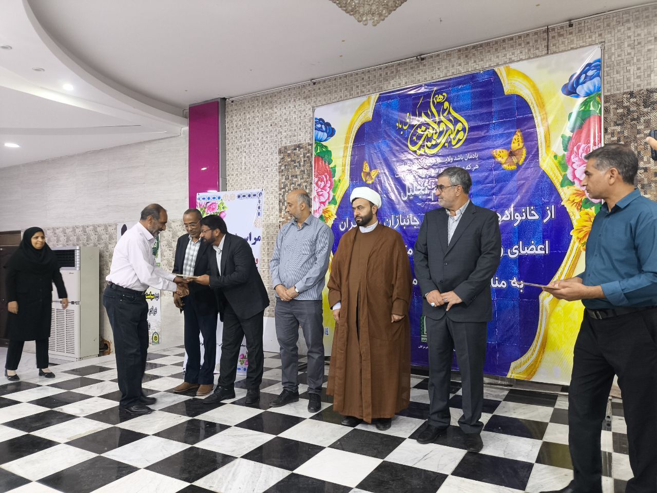 برگزاری مراسم تکریم از بازنشستگان و خانواده های فراجا برگزاری مراسم تکریم از بازنشستگان و خانواده های فراجا