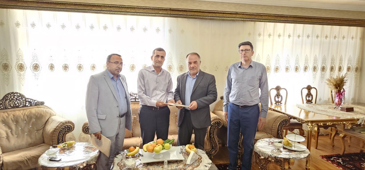دیدار رئیس کانون بازنشستگان انتظامی استان آذربایجان شرقی با ۱۳ نفر از بازنشستگان و وظیفه بگیران جانباز بالای ۵۰ درصد