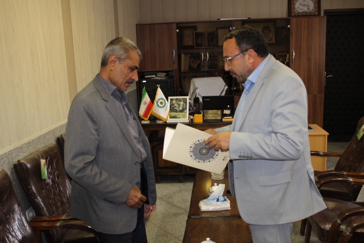 دیدار رئیس کانون بازنشستگان انتظامی استان آذربایجان شرقی به همراه نماینده بازنشستگان در مجمع با ۸ نفر از بازنشستگان و وظیفه بگیران جانباز