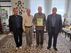 دیدار با ۴ تن از بازنشستگان و مستمری بگیران استان اردبیل