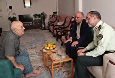 دیدار فرمانده انتظامی استان گلستان با دو پیشکسوت انتظامی