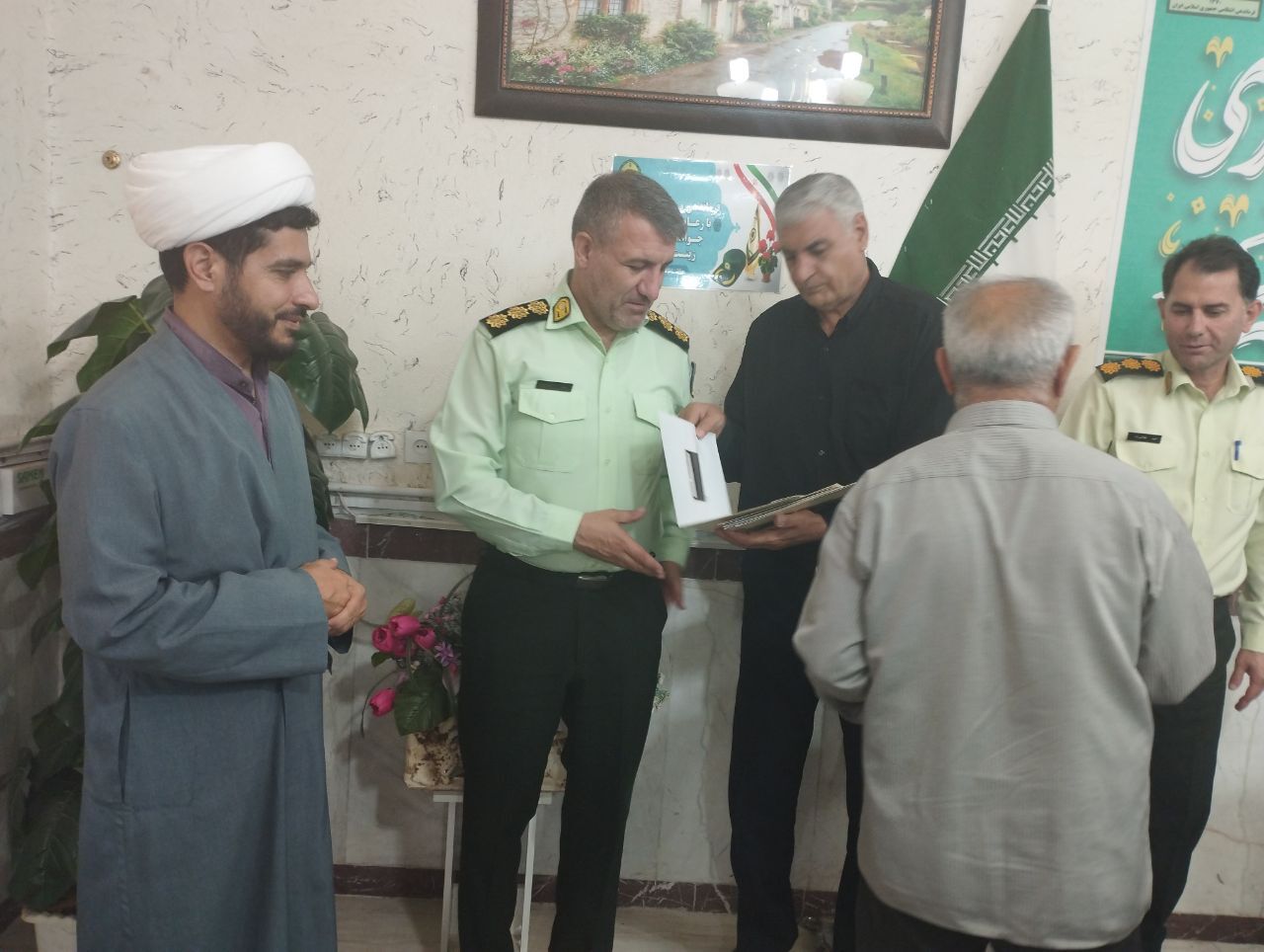 دیدار با ۶پیشکسوت بازنشسته شهرستان صحنه استان کرمانشاه