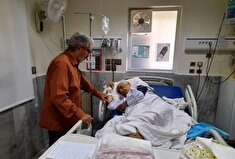 عیادت از پیشکسوت ماشااله نکوزاد در بیمارستان فوق تخصصی دکتر بهشتی کاشان