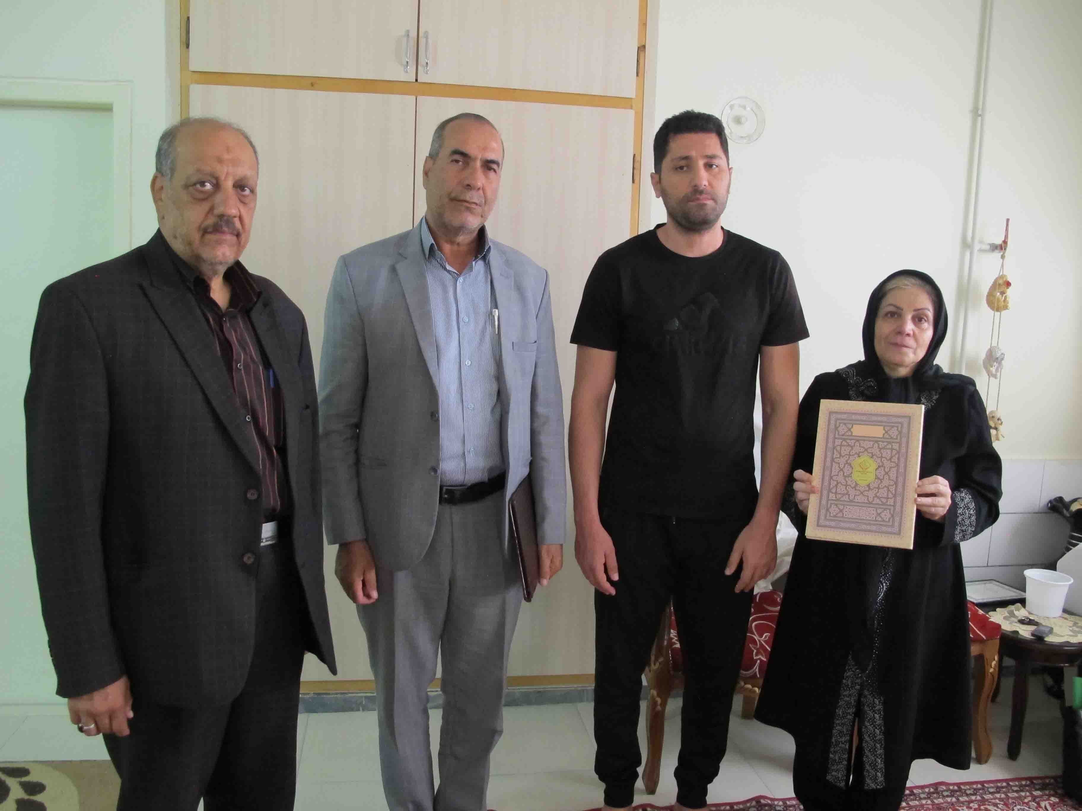 دیدار و سرکشی از 5 نفر پیشکسوت در شهرستان اراک