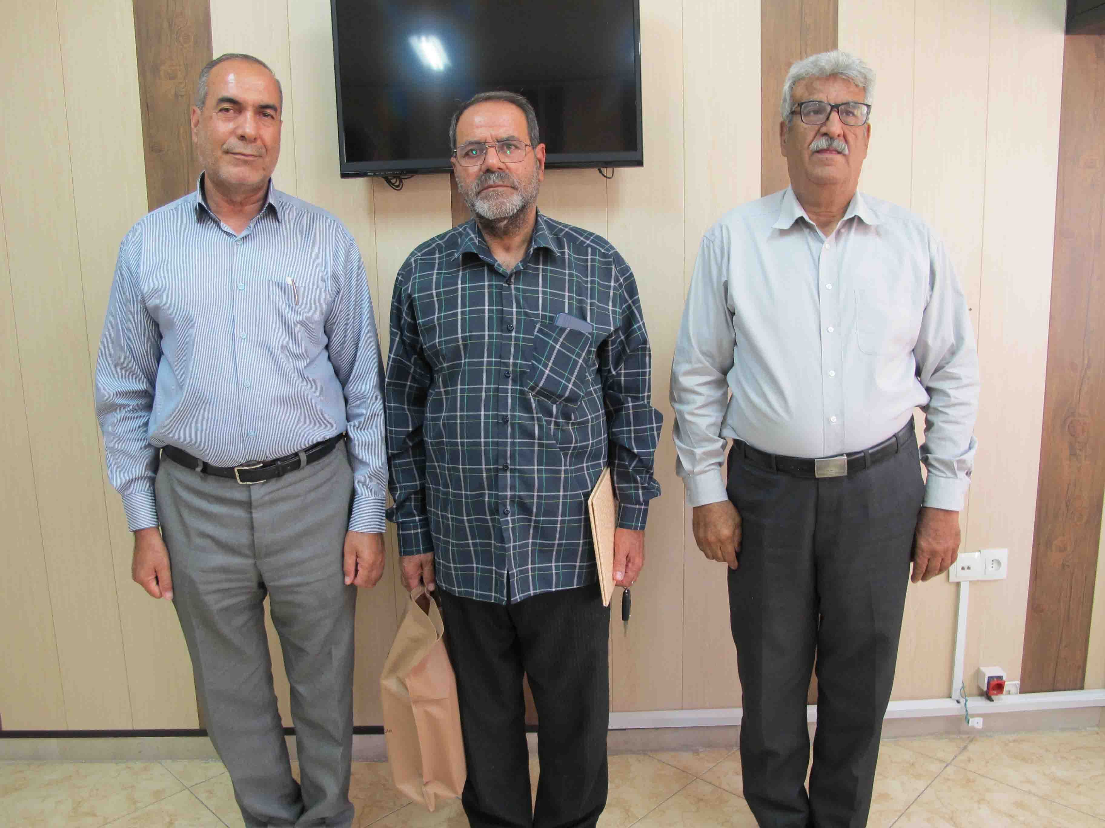 دیدار رئیس کانون بازنشستگان استان مرکزی با 3 نفر از پیشکسوتان