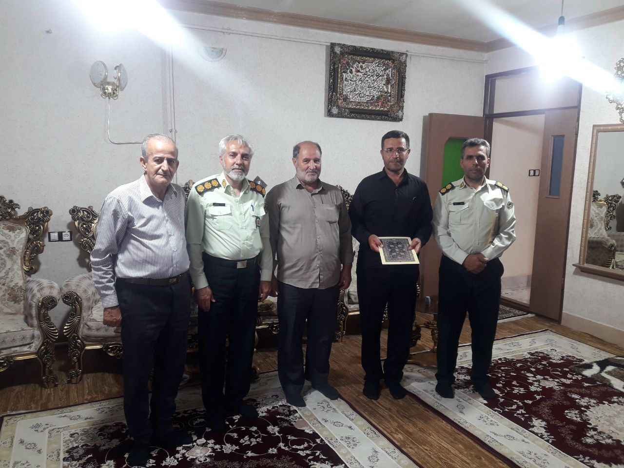 دیدار رئیس کانون بازنشستگان شهرستان مراغه با ۴ نفر پیشکسوتان عضو کانون در منزل