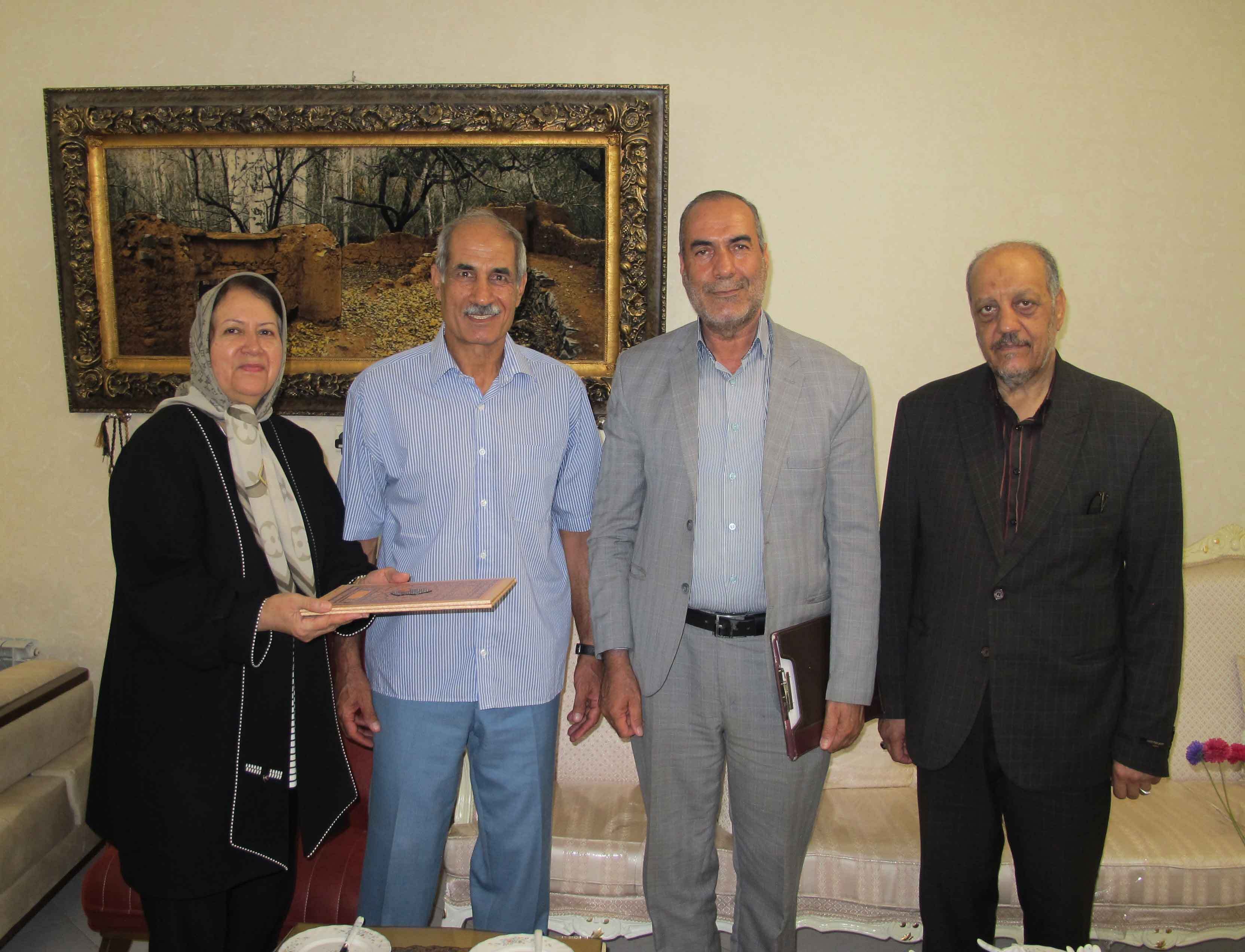 دیدار و سرکشی از 6 نفر پیشکسوت در شهرستان اراک