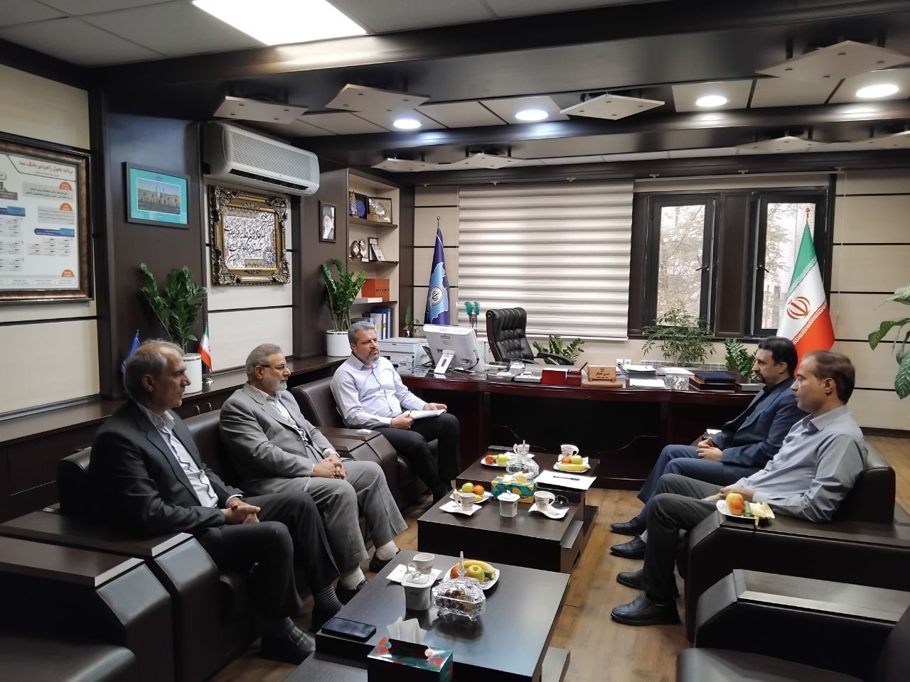 برگزاری جلسه رئیس کانون استان قم با رئیس بانک سپه قم