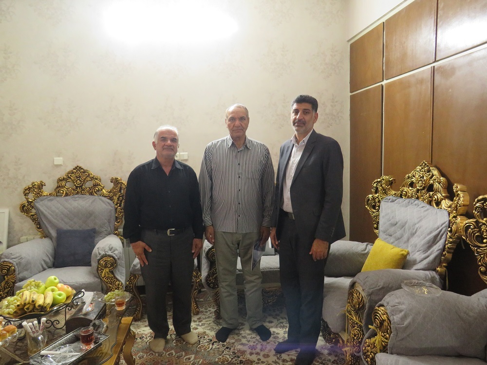 دیدار صمیمی با ۷ نفر از بازنشستگان شهرستان یزد