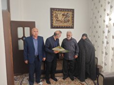 دیدار با ۶ تن از بازنشستگان و مستمری بگیران استان اردبیل