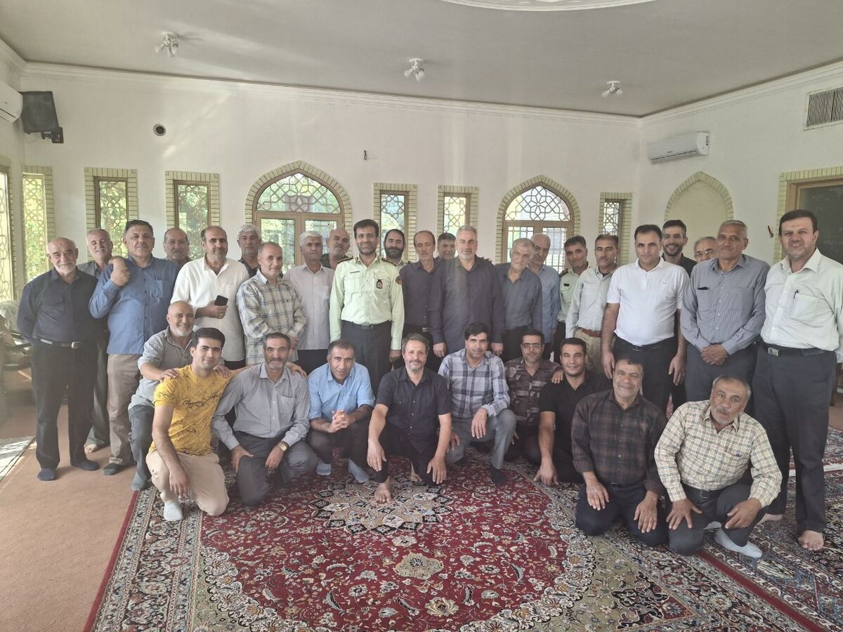 برگزاری دورهمی صمیمانه پیشکسوتان انتظامی نجف‌آباد و تیران‌و‌کرون