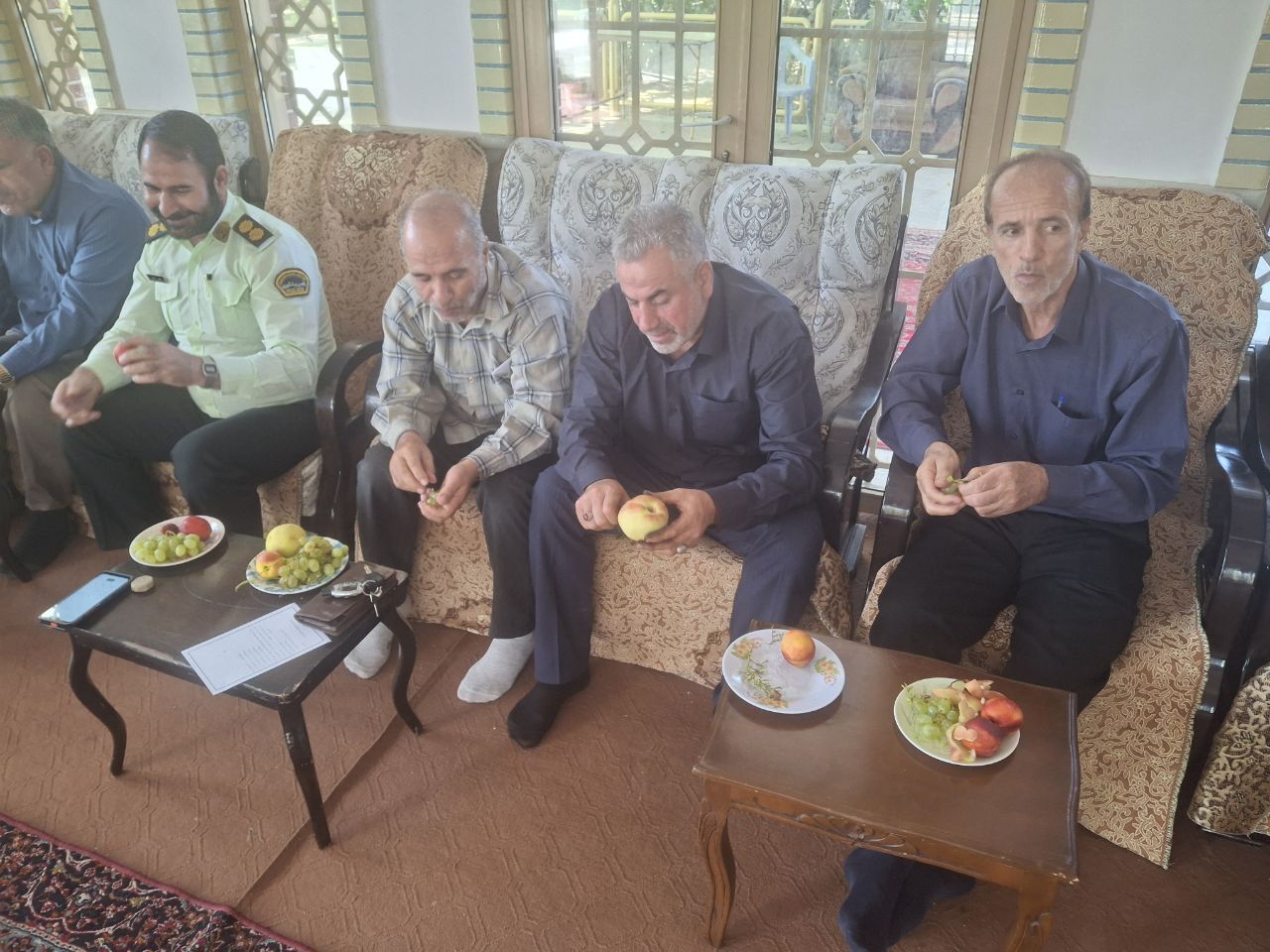برگزاری دورهمی صمیمانه پیشکسوتان انتظامی نجف‌آباد و تیران‌و‌کرون