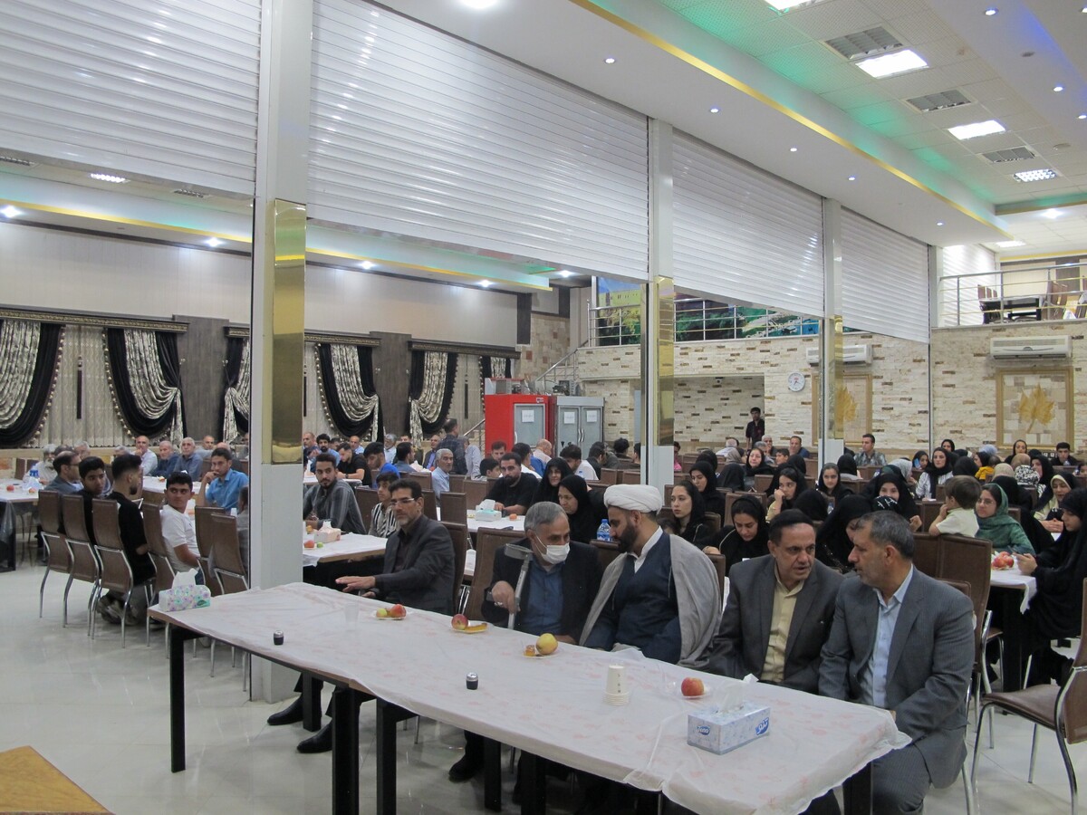 برگزاری ضیافت بازنشستگان و مستمری بگیران شهرستان خرم آباد