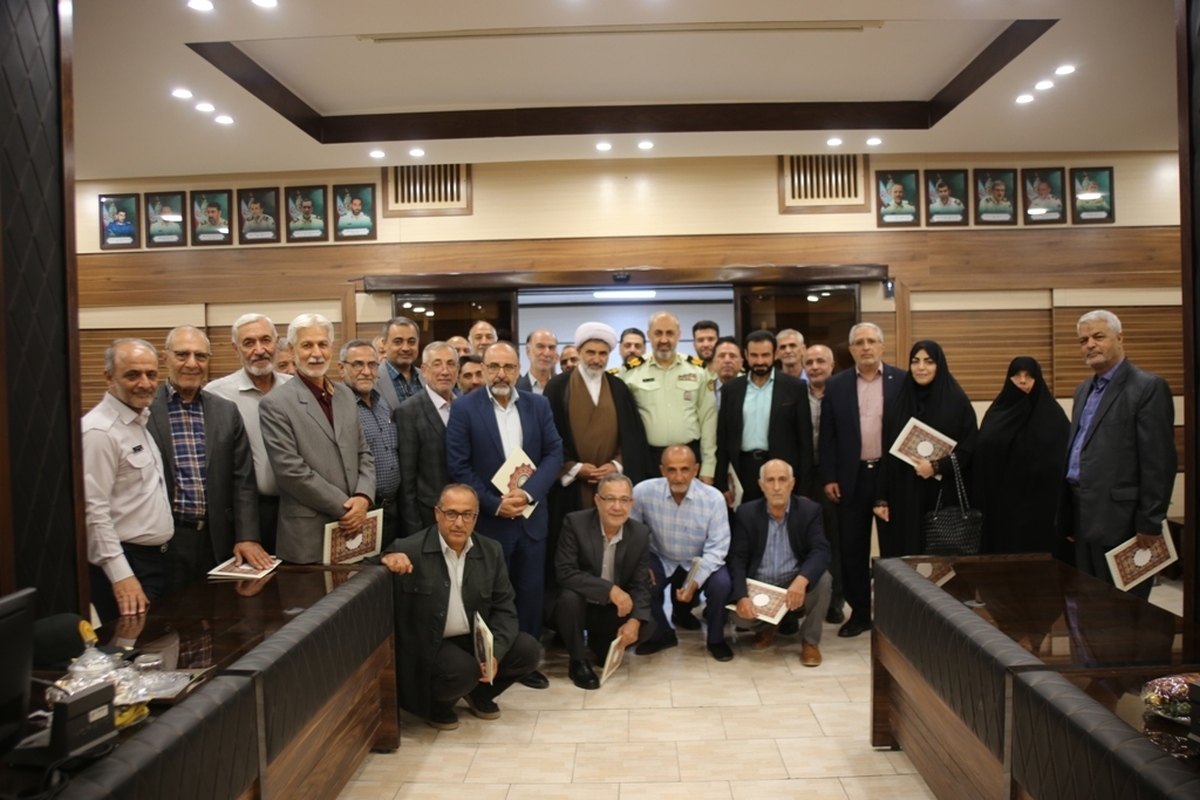 دیدار جمعی از پیشکسوتان با فرمانده انتظامی استان سمنان