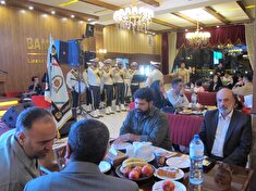 برگزاری مراسم ضیافت شام به مناسبت هفته فراجا در شهرستان اراک توسط فرماندهی انتظامی استان مرکزی