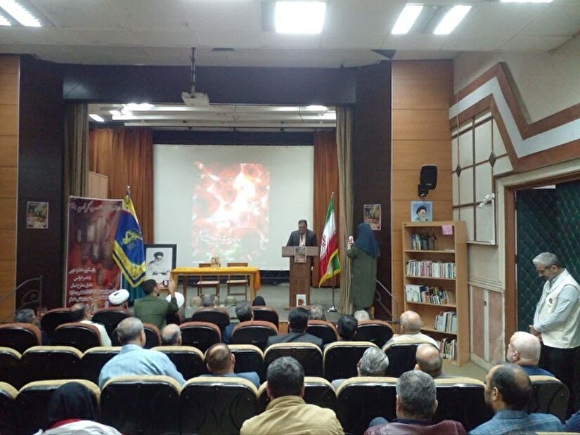 برگزاری برنامه روایتگری ، خاطره گویی و شعرخوانی شاعران مطرح استان در شهرستان خمام