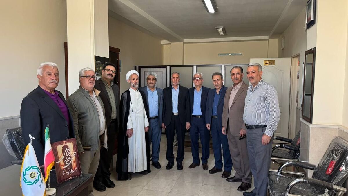 برگزاری جلسه هم اندیشی کانون با پیشکسوتان انتظامی استان