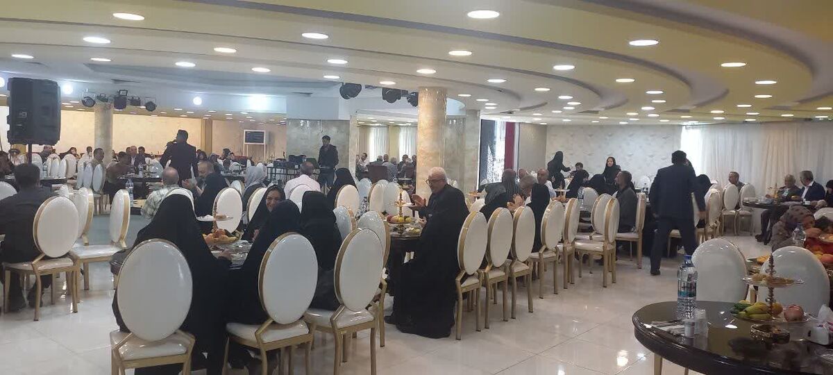 جشن خانوادگی بازنشستگان انتظامی شهرستان فلاورجان به مناسبت هفته فراجا برگزار شد