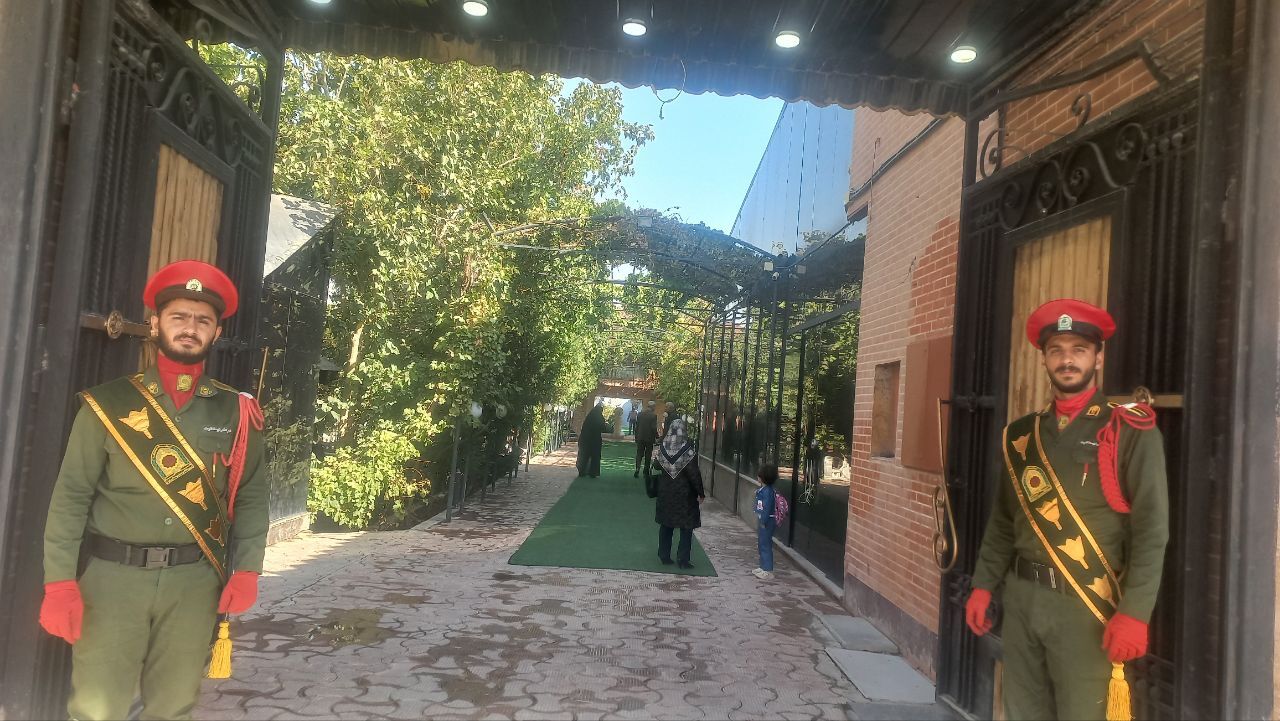 جشن خانوادگی بازنشستگان انتظامی شهرستان فلاورجان به مناسبت هفته ناجا برگزار شد