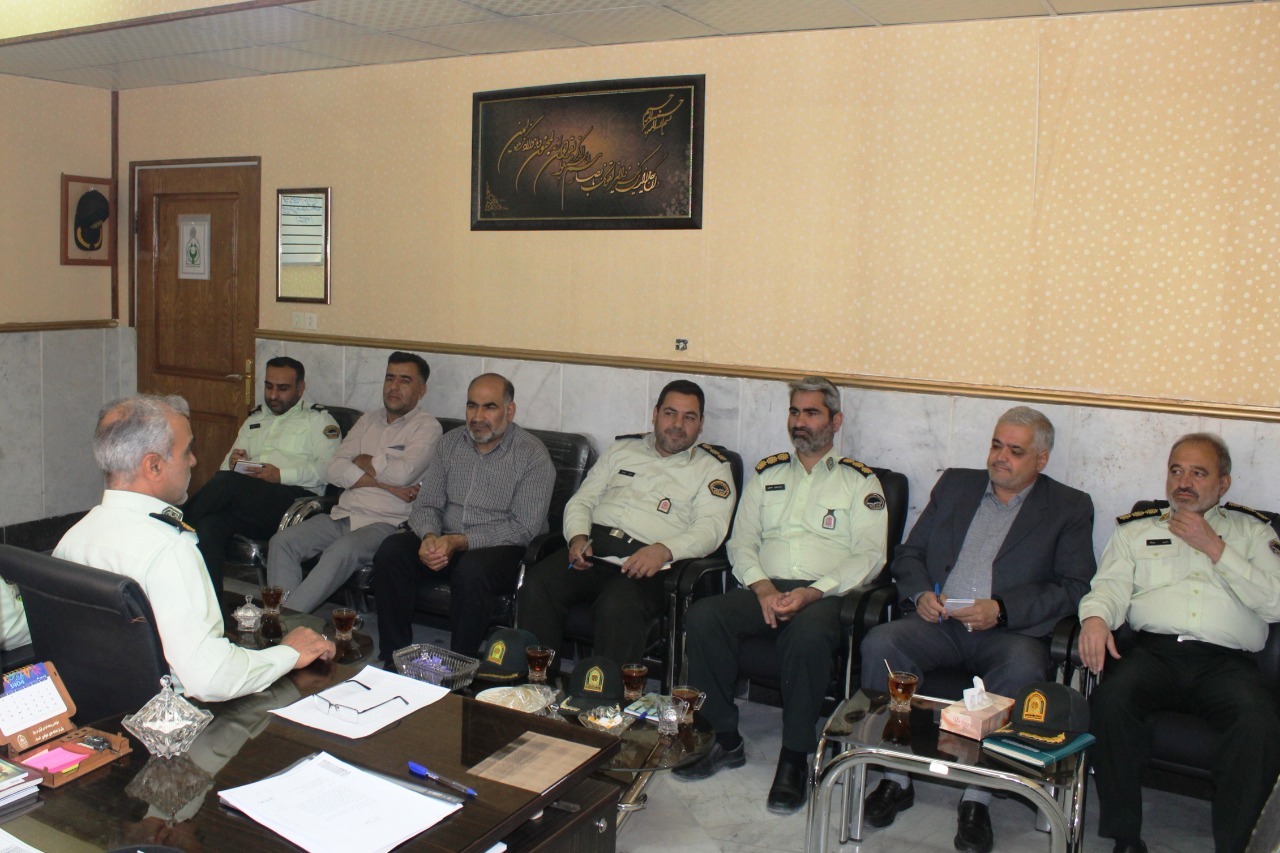نشست هم اندیشی با معاون نیروی انسانی فرمانده انتظامی استان خراسان جنوبی