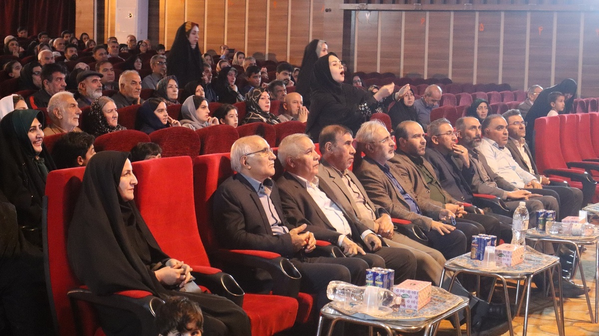 برگزاری ضیافت خانوادگی بازنشستگان نیروهای مسلح شهرستان اصفهان به همراه خانواده‌های آن‌ها