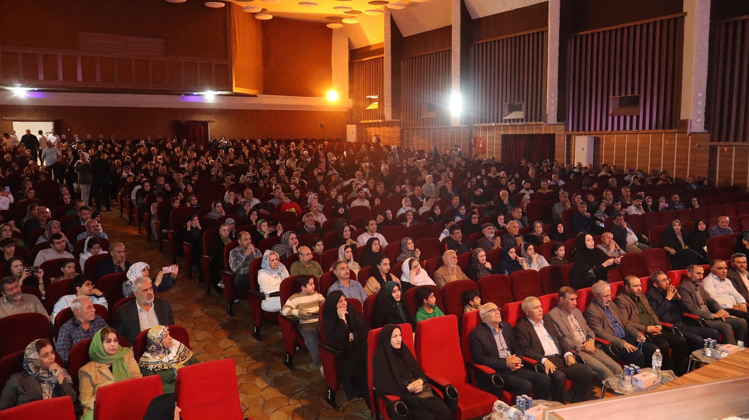 برگزاری ضیافت خانوادگی بازنشستگان نیروهای مسلح شهرستان اصفهان به همراه خانواده‌های آن‌ها