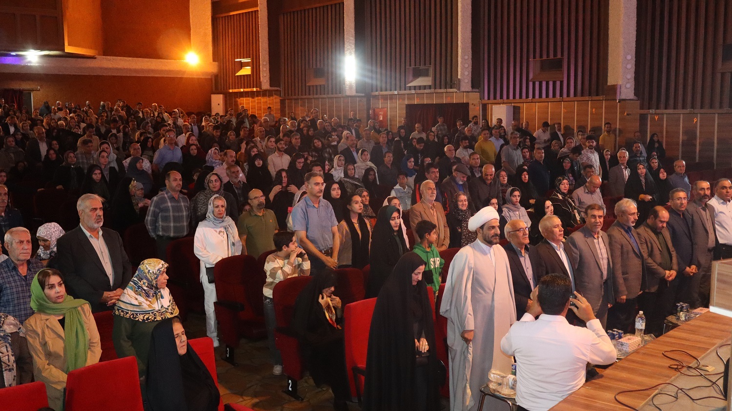 برگزاری ضیافت خانوادگی بازنشستگان نیروهای مسلح شهرستان اصفهان به همراه خانواده‌های آن‌ها