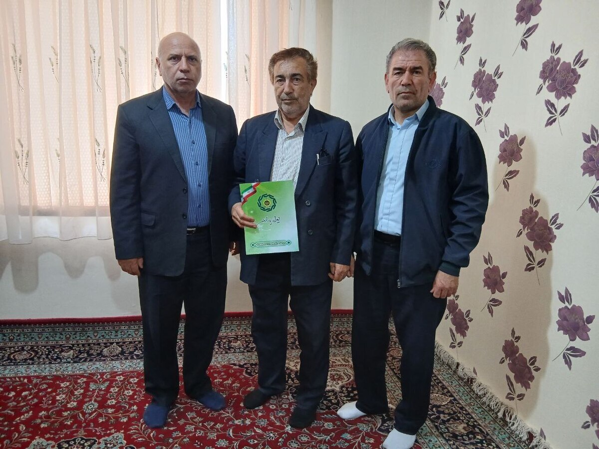 عیادت از بازنشسته ناصر بشرزاده تولون