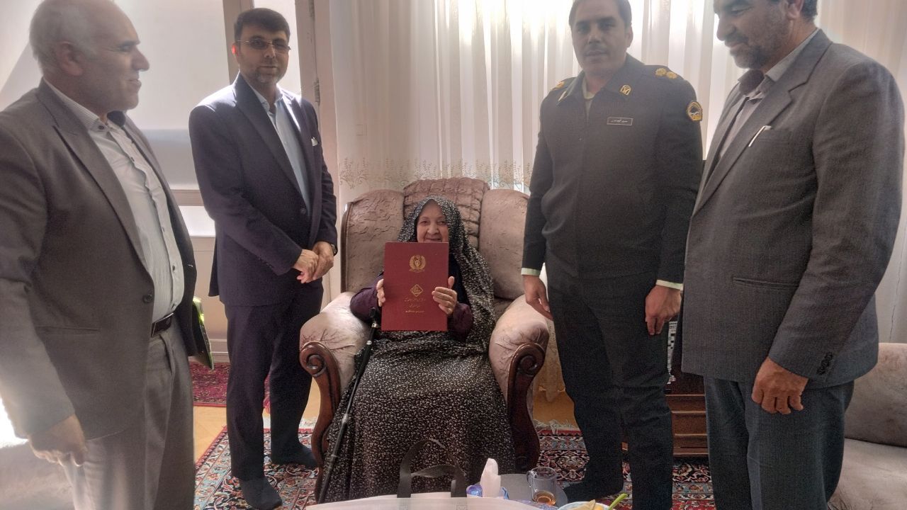 دیدار با دو مستمری بگیر در شهرستان شیروان