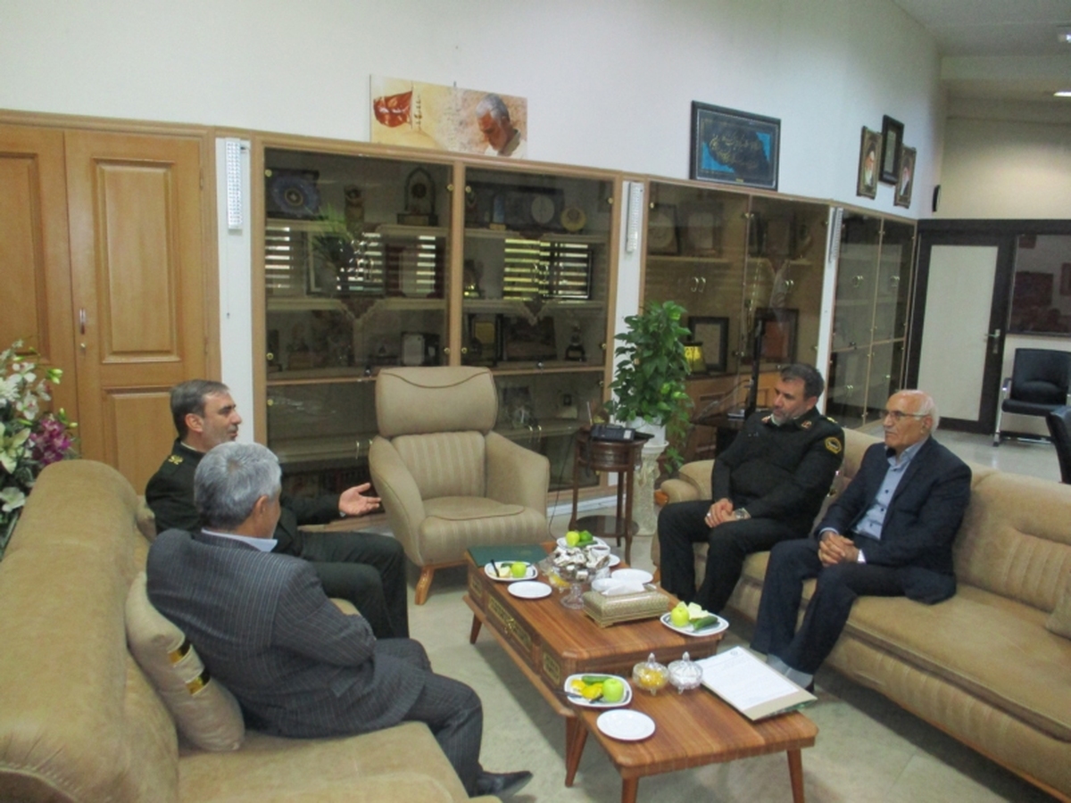 برگزاری جلسه هم‌اندیشی با فرمانده انتظامی استان اصفهان در راستای ارتقاء خدمات به بازنشستگان