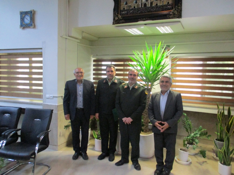 برگزاری جلسه هم‌اندیشی با فرمانده انتظامی استان اصفهان در راستای ارتقاء خدمات به بازنشستگان