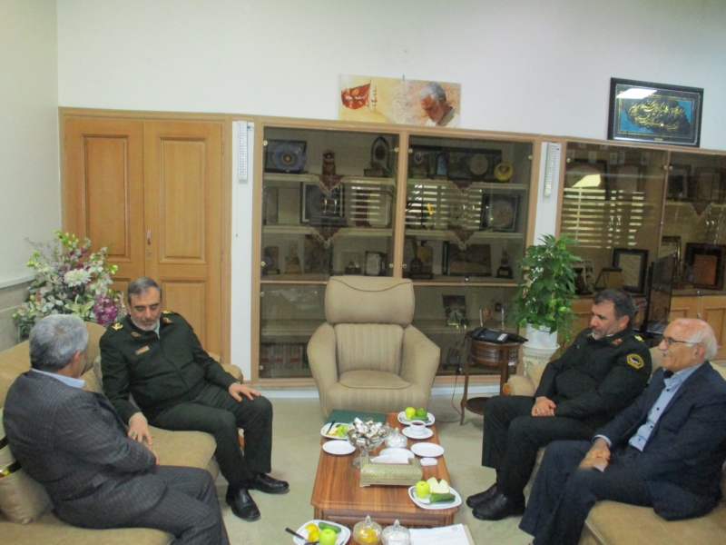 برگزاری جلسه هم‌اندیشی با فرمانده انتظامی استان اصفهان در راستای ارتقاء خدمات به بازنشستگان