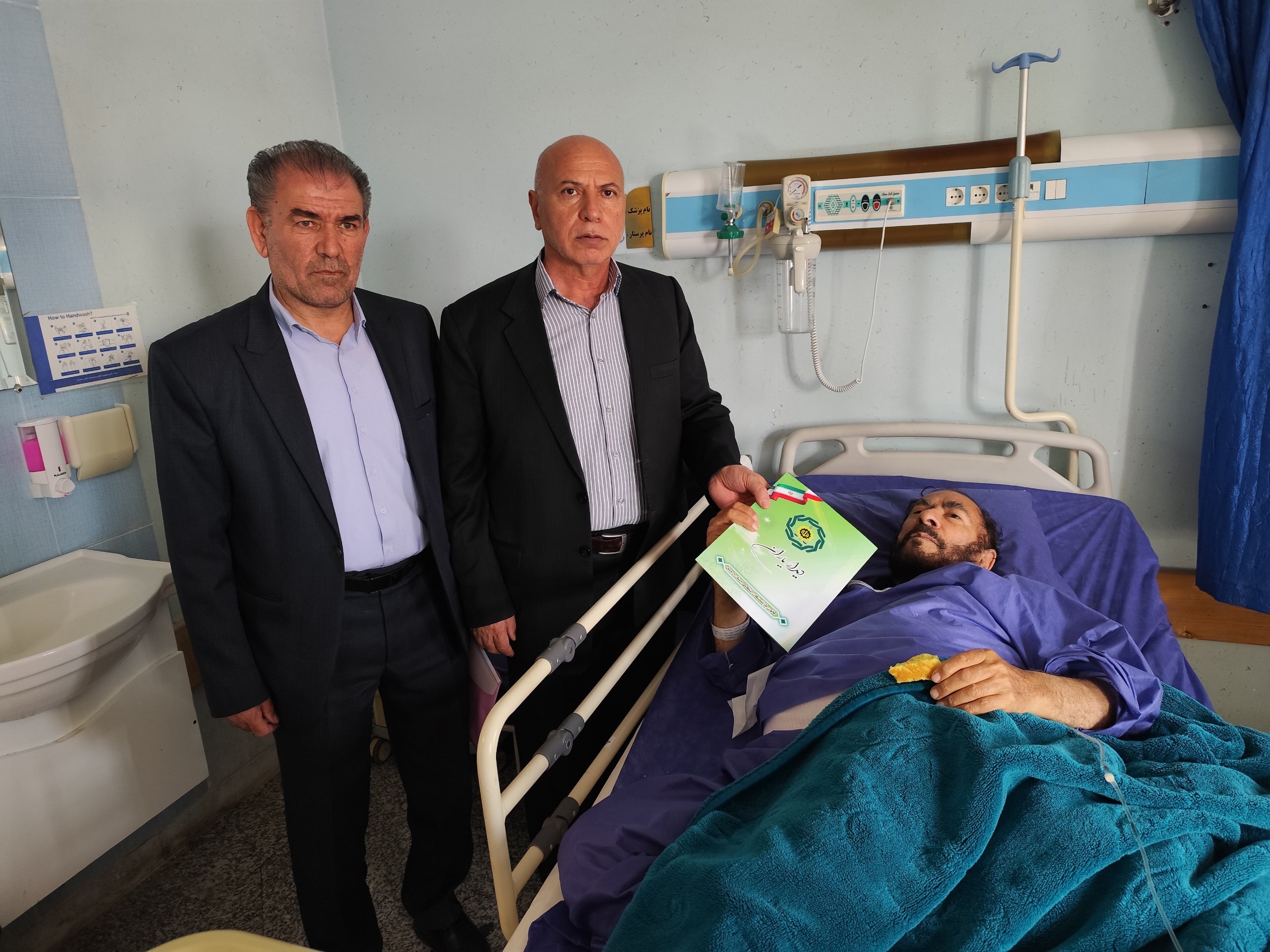 عیادت از بازنشسته حسن روح نواز