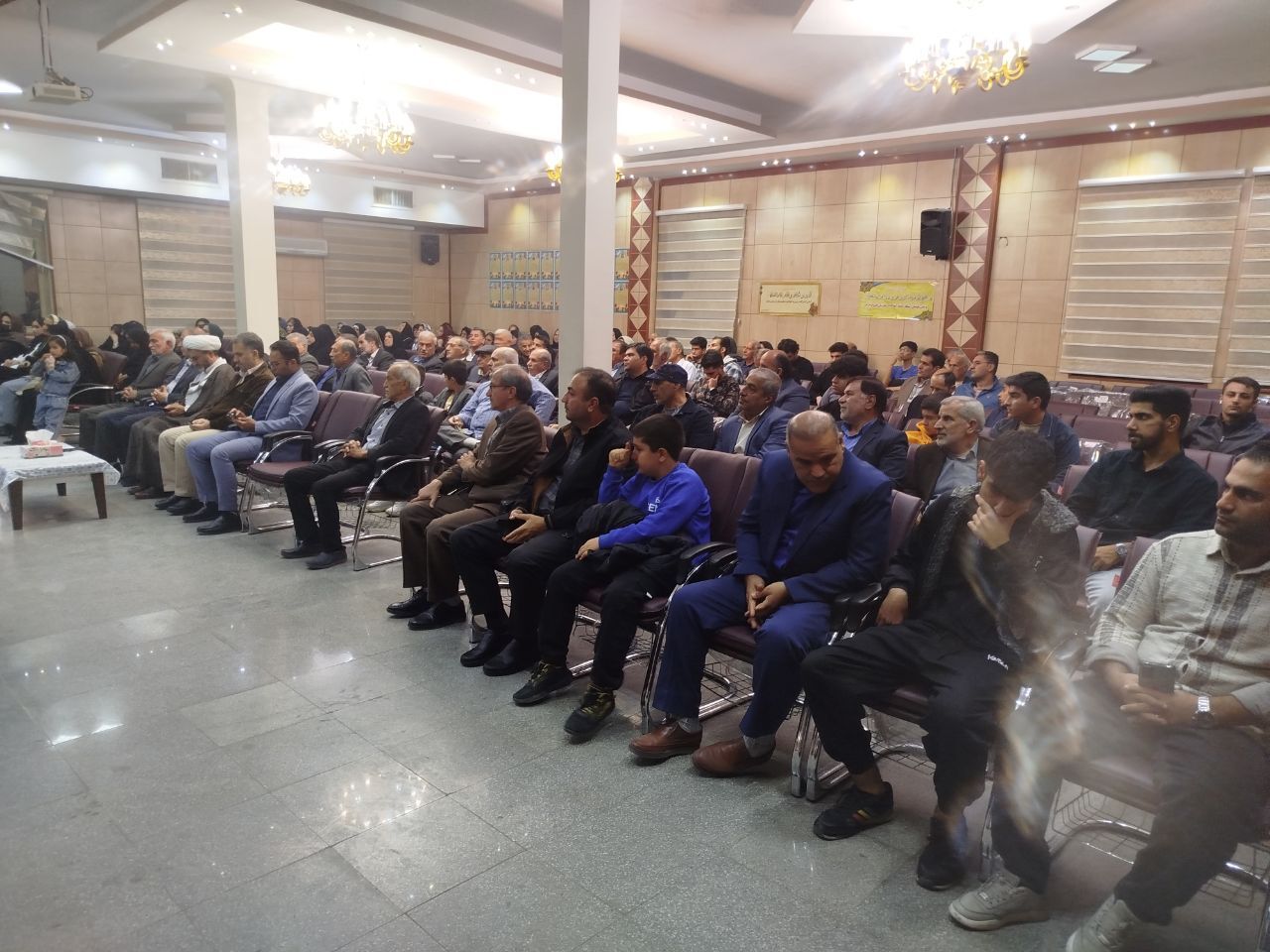 برگزاري ضیافت خانوادگی بازنشستگان انتظامی استان کرمانشاه با حضور ۵۰ نفربازنشسته و خانواده آنها.