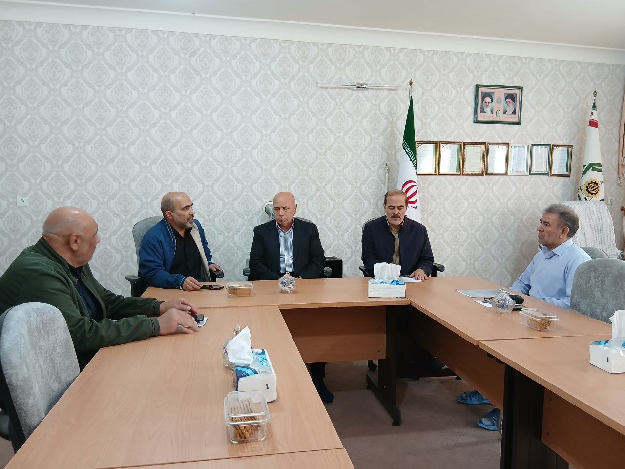 جلسه شورای عالی هماهنگی روسای کانون¬های سه گانه نیروهای مسلح استان اردبیل جلسه شورای عالی هماهنگی روسای کانون¬های سه گانه نیروهای مسلح استان اردبیل