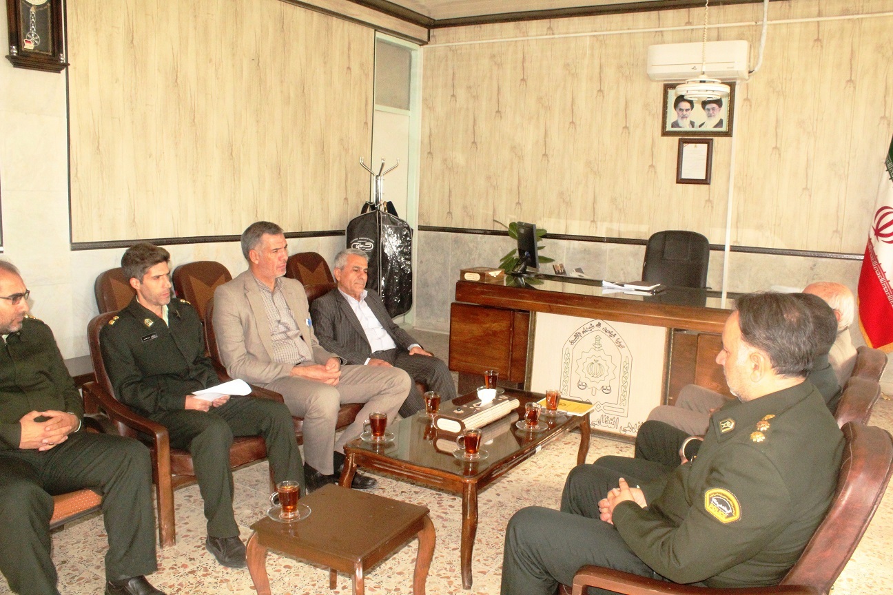 برگزاری جلسه هماهنگی برای استقرار دفتر نمایندگی کانون بازنشستگان در شهرستان فریدن