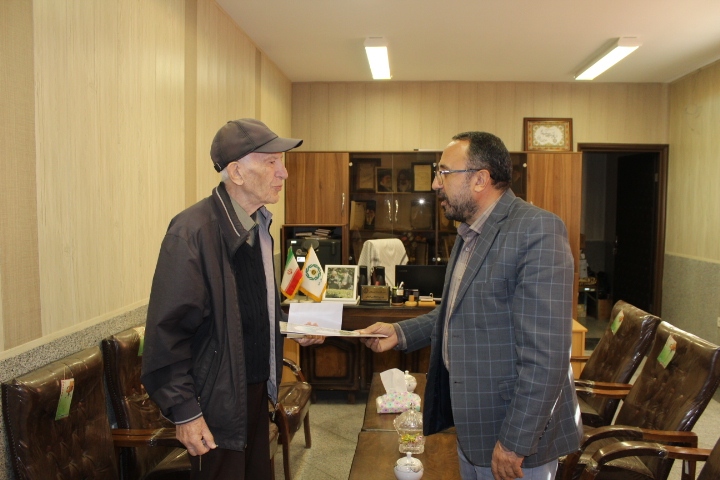 دیدار با ۱۲ نفر از بازنشستگان شهرستان تبریز