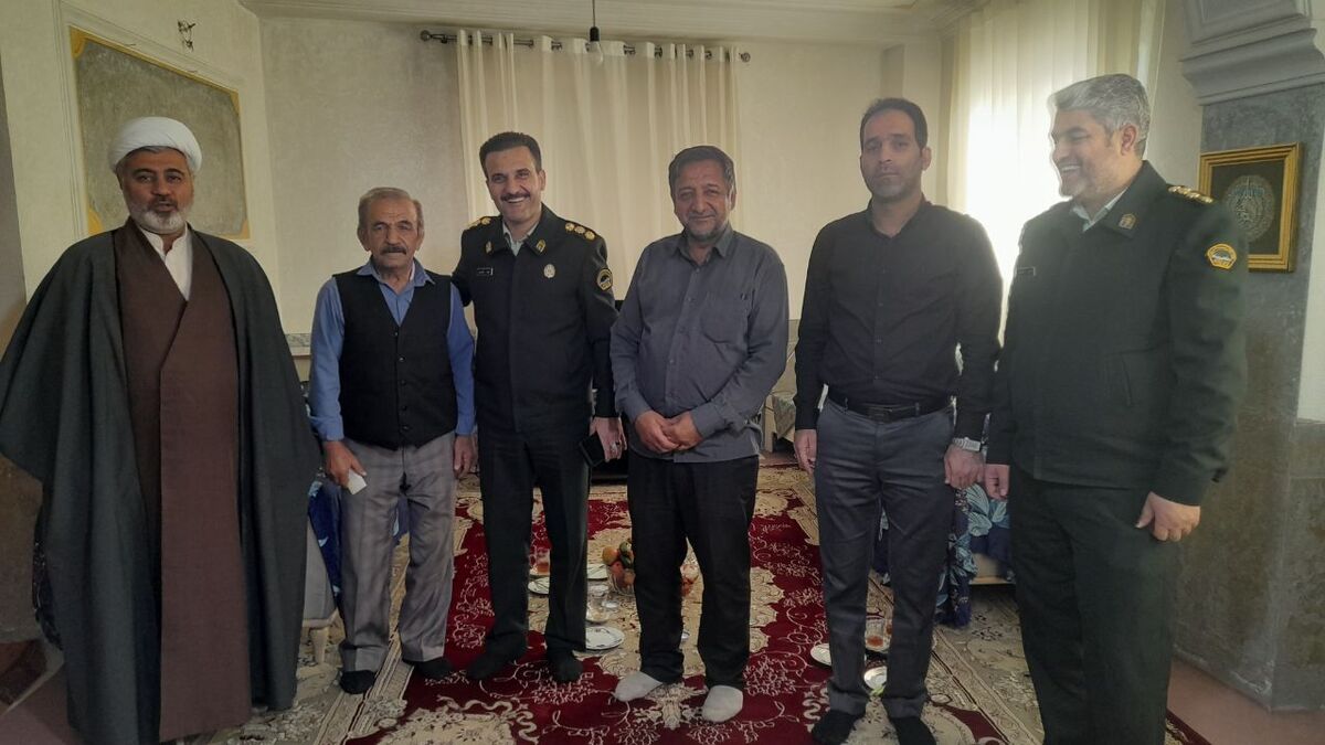 دیدار و تجلیل از بازنشسته غلامرضا فلاح سارمی در شهرستان نکا