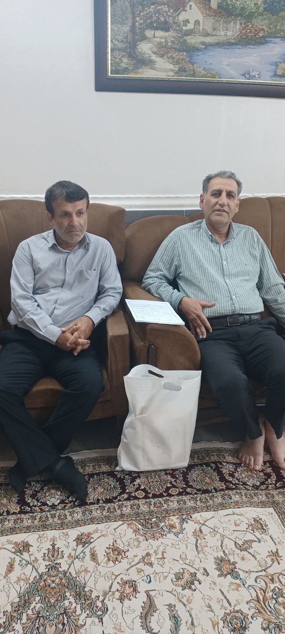 دیدار با 7 نفر از بازنشستگان و مستمری بگیران شهرستان شوشتر دیدار با 7 نفر از بازنشستگان و مستمری بگیران شهرستان شوشتر