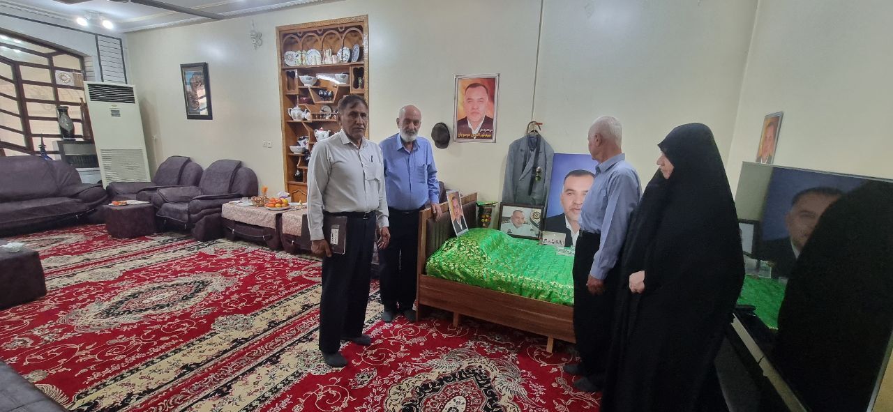 دیدار با 8 نفر از بازنشستگان و مستمری بگیران شهرستان بهبهان دیدار با 8 نفر از بازنشستگان و مستمری بگیران شهرستان بهبهان